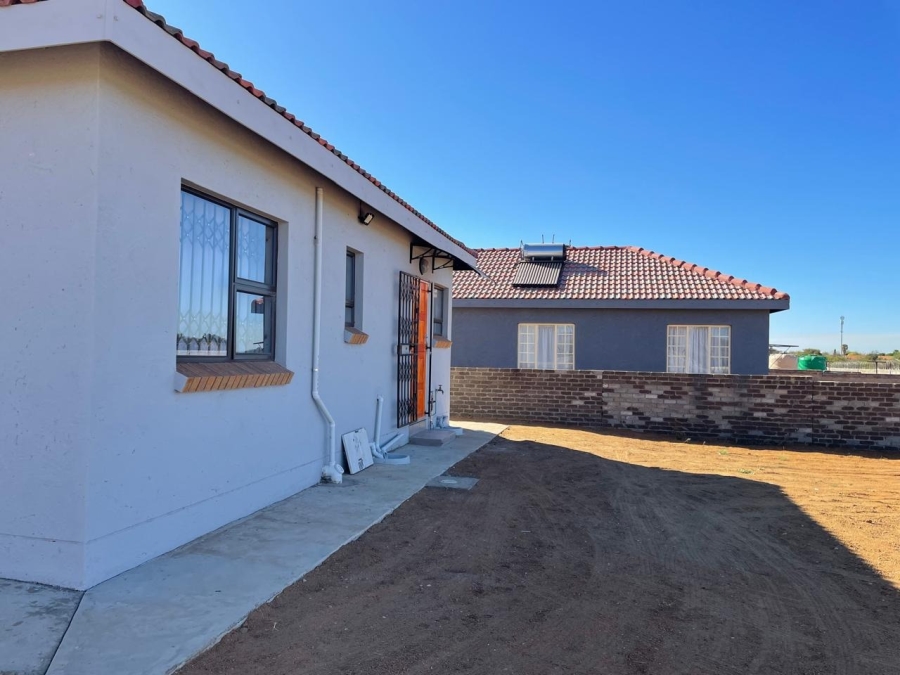 2 Bedroom Property for Sale in Mogwase North West